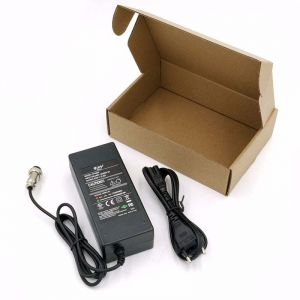 Acculader 36Volt 2A   -  € 34,95