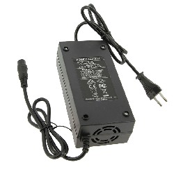 67,2 Volt 2A  Lader XLR Stekker Voor Harley Citycoco Scooter € 4