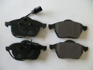 Remblokken (Voor) Beetle-CaddyIII-Golf IV-V-VI - OEM 1K0698151 -