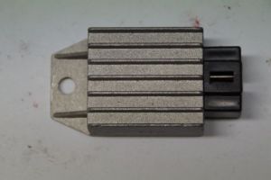 5 Stuks 4 Takt GY6  Spanningsregelaar - € 14,95