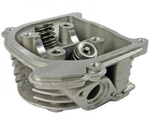 Cilinderkop met korte kleppen  GY6  - 50cc -  €29,95